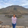 Visitanto Teotihuacan en mi México lindo y querido. 